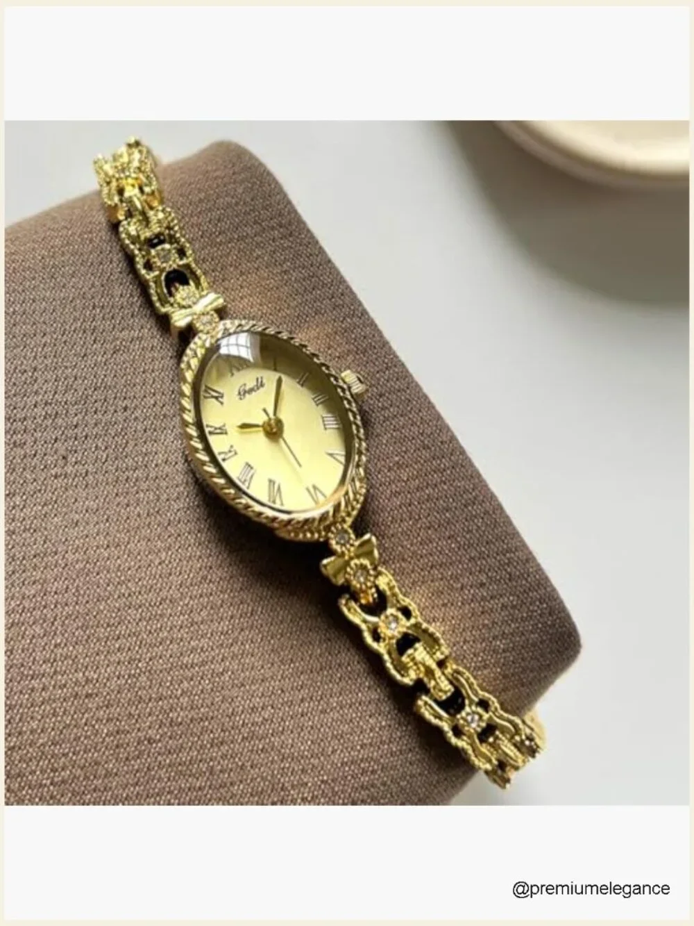 Vintage Gold Oval Roman Numeral Analog Bracelet Wrist Watch